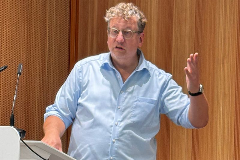 Dr. Jan-Christoph Kitzler vom ARD-Team Tel Aviv. Sein Vortagsthema: „Der Nahostkonflikt – Darstellung eines emotionalisierten und kontroversen Themas unter Berücksichtigung journalistischer Standards und persönlicher Haltung“.